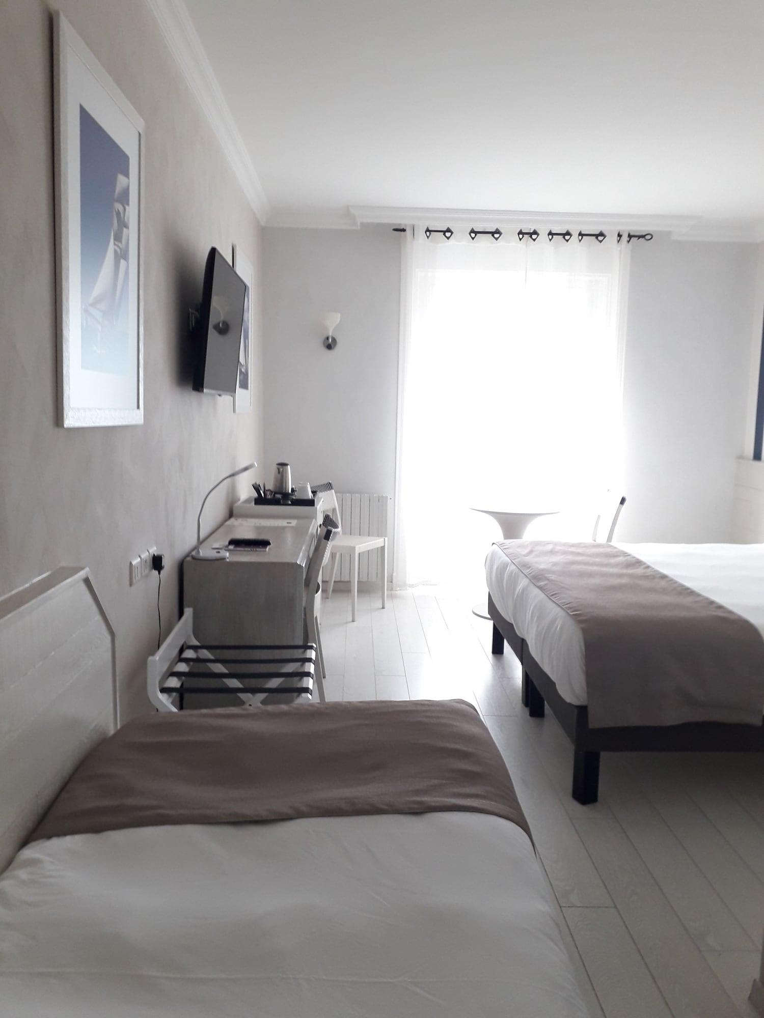 Hotel The Originals Miramar, Royan Pontaillac Экстерьер фото