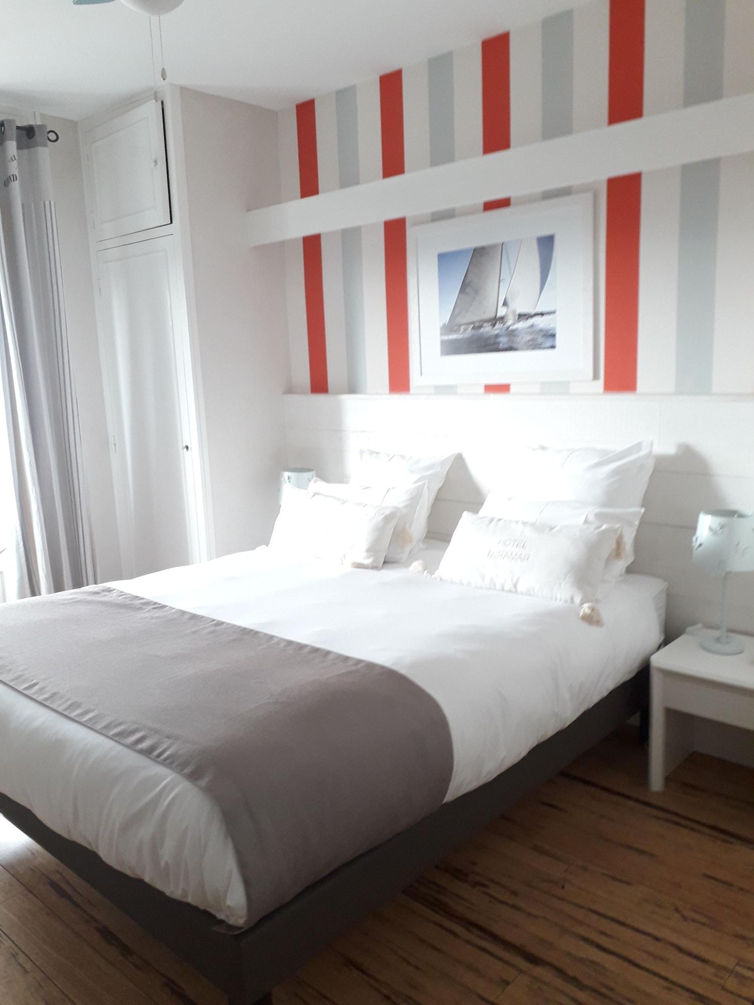 Hotel The Originals Miramar, Royan Pontaillac Экстерьер фото